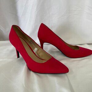 red size 9 A New Day Women's Heel pre owed great condition.